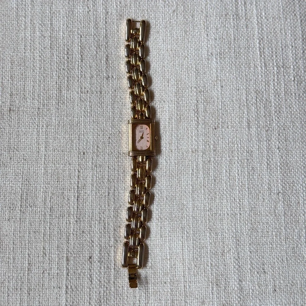Vintage‎ Pink and Gold Citizen Elegance Watch